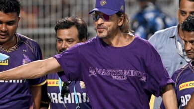 Price of t-shirt that SRK work for latest KKR match