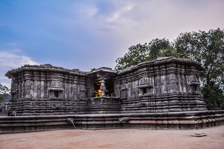 1000 Pillar Temple - Kakatiya