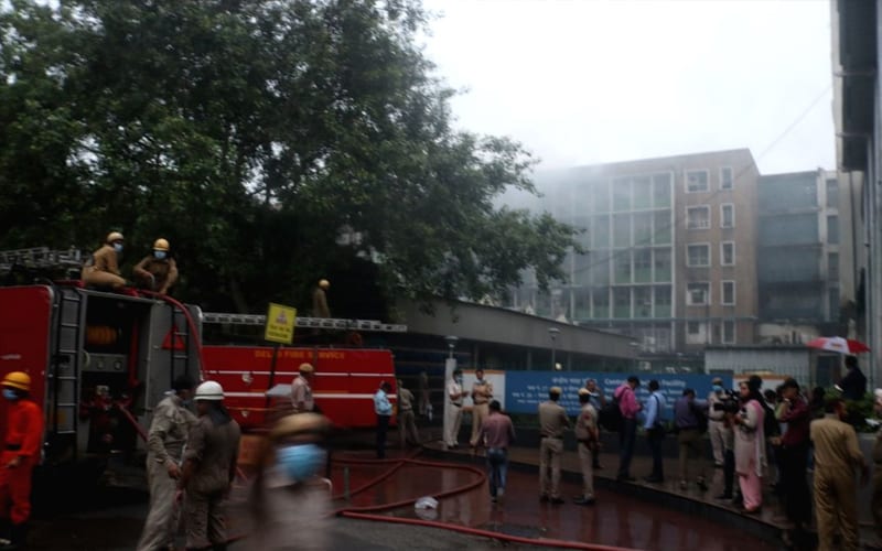 Massive fire at Delhi's Anaj Mandi on Sunday. Photo: IANS