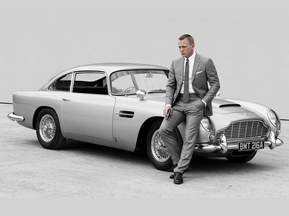 [Image: James-Bond-Aston-Marting-DBS-5.jpg]