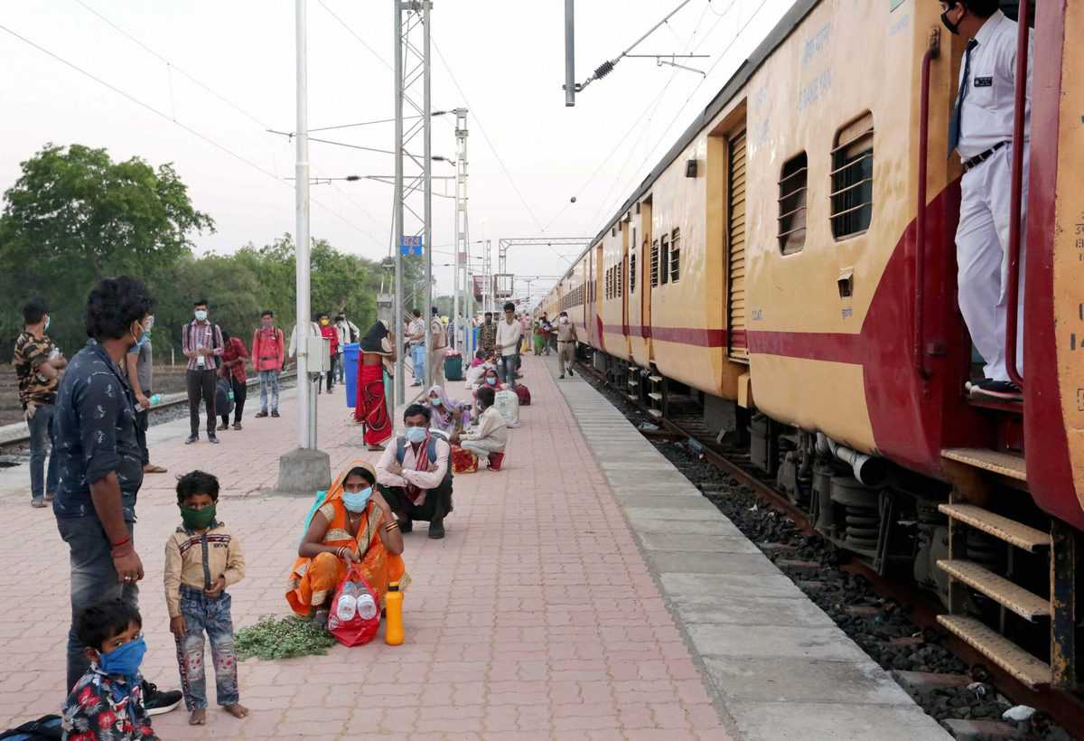 Photos: Migrants arrive in Bhopal