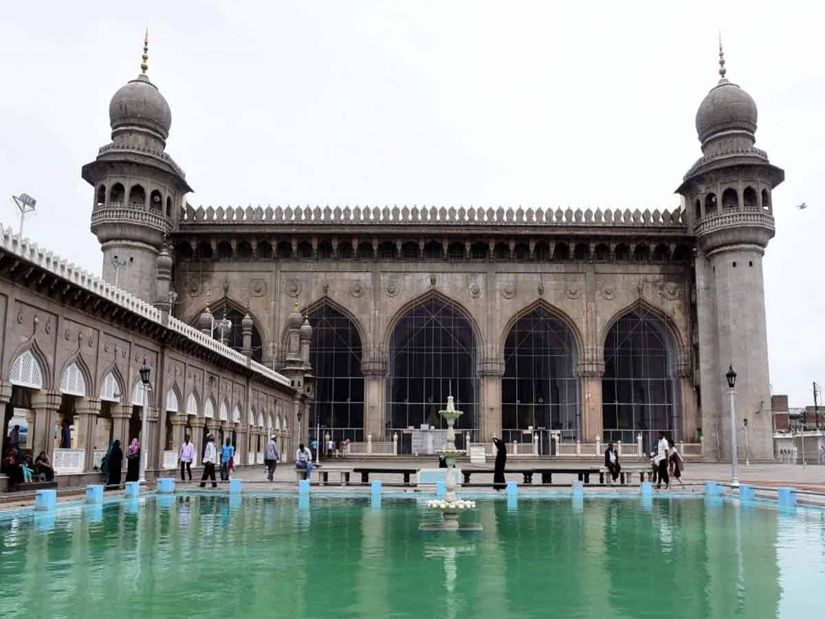 Hyderabad: Ahead of Ramzan, arrangements begin at Makkah Masjid