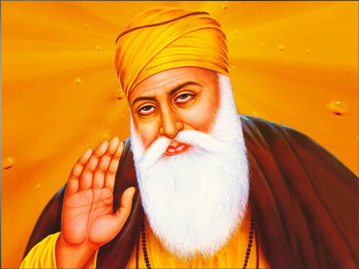 India celebrates birth anniversary of Guru Nanak