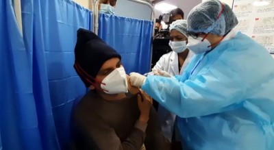 HCWs need not attend office right after vaccination: Delhi Govt
