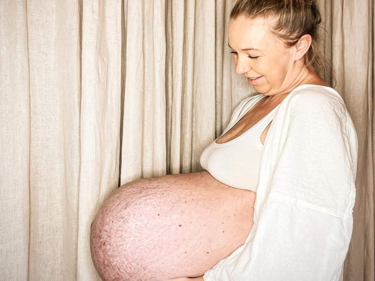 Viral Pregnant Woman S Unique Baby Bump Takes Internet By Storm