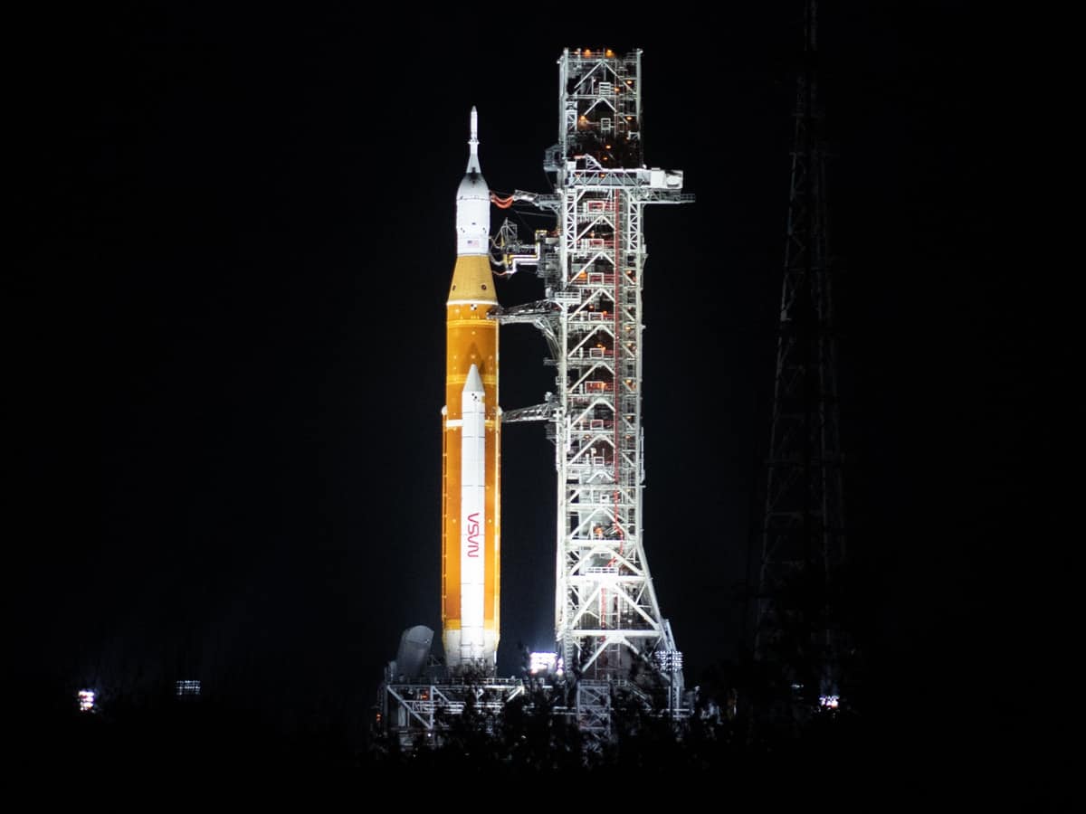 Roket Bulan SLS 1 Mega SLS NASA Muncul untuk Pertama Kalinya