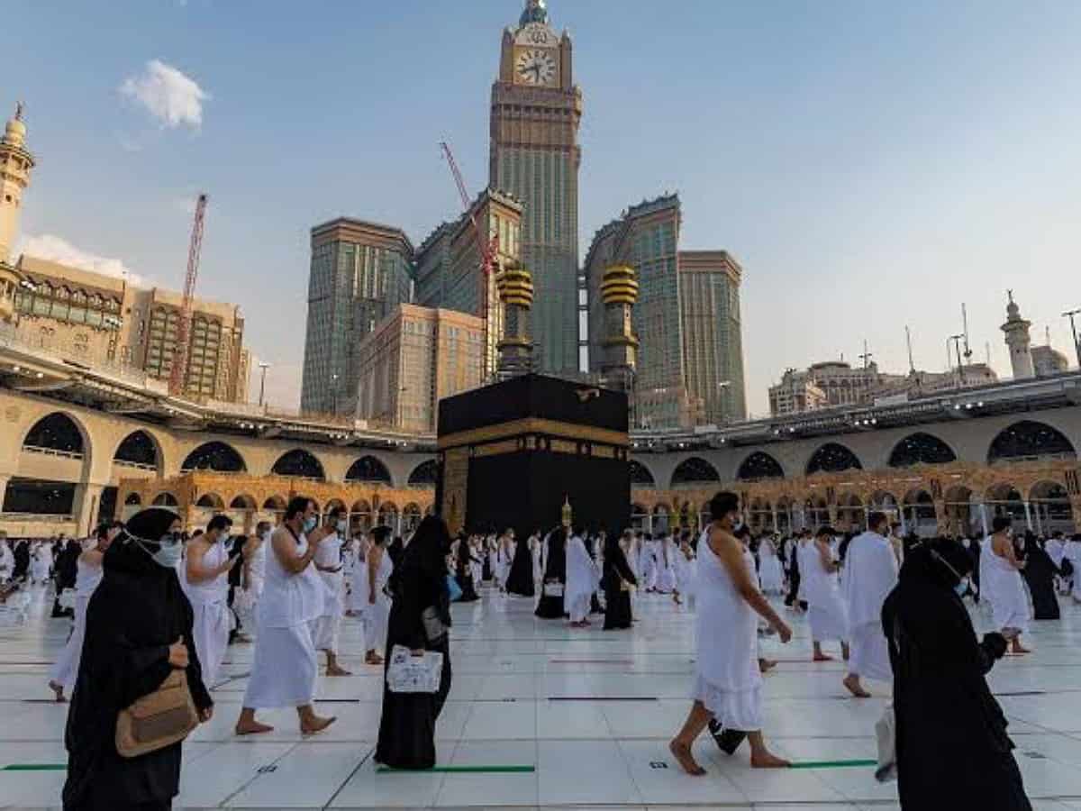 Makkah's Grand Mosque to hold educational courses for female visitors