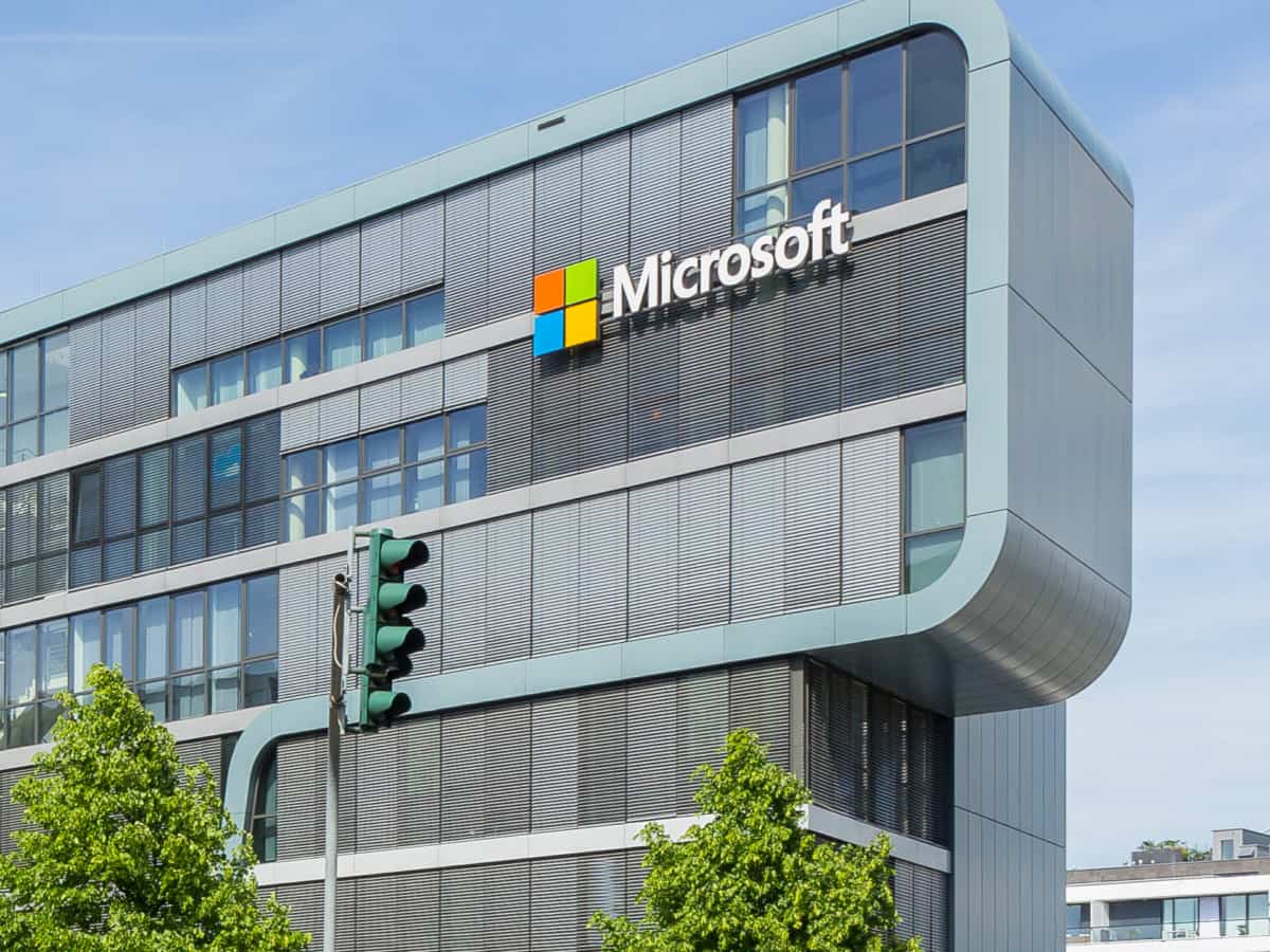Microsoft lanzará 2 nuevas computadoras portátiles Surface en octubre