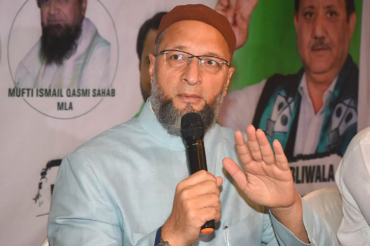 Attack on Owaisi in UP: SC quashes HC order granting bail to two accused