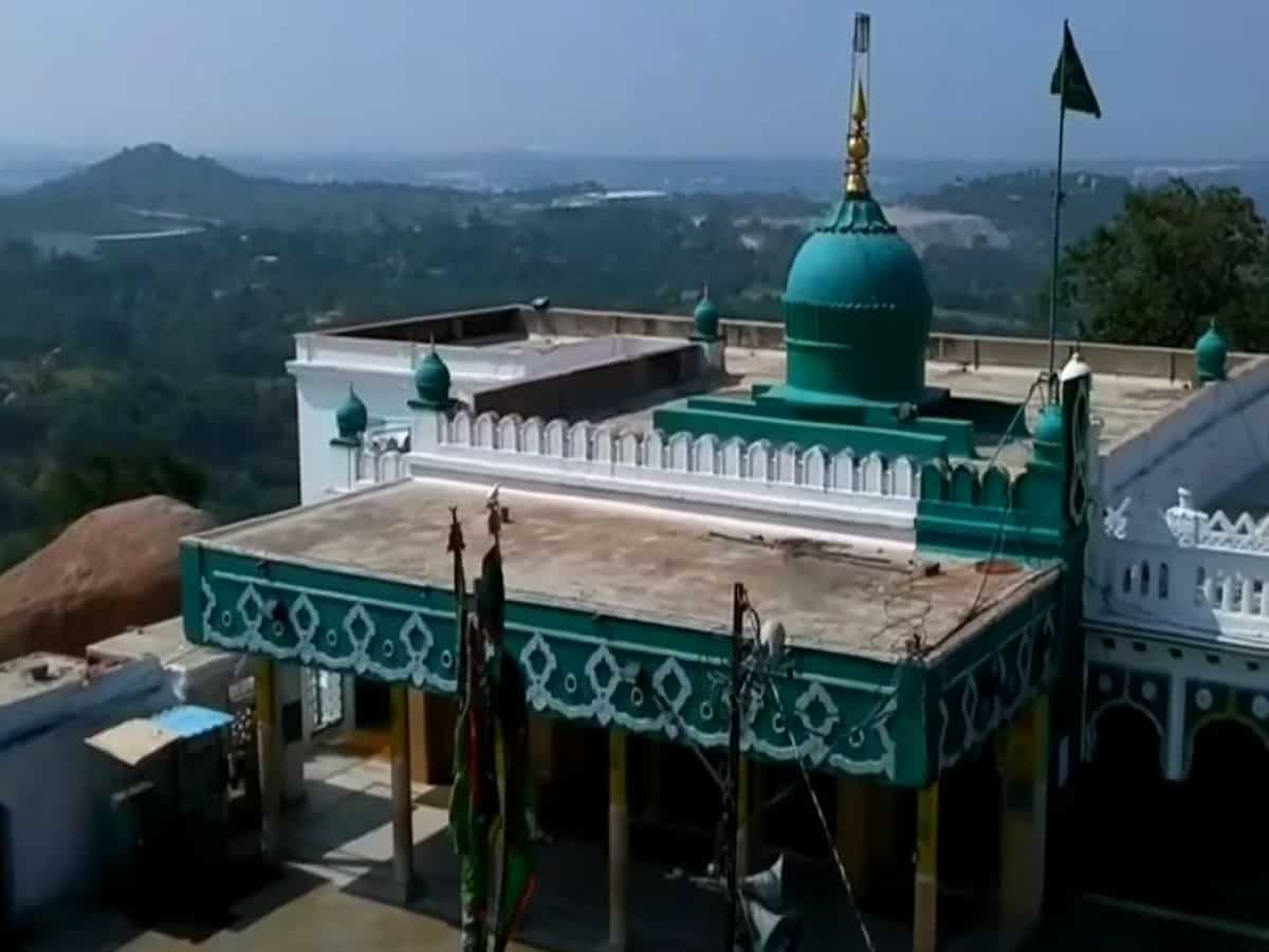 Hyderabad: A dargah where no one stays at night
