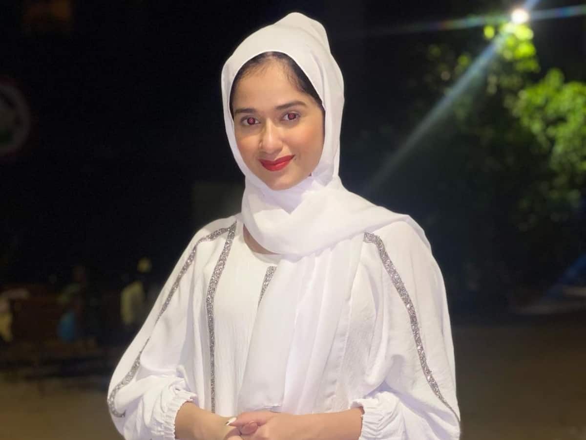 Khatron Ke Khiladi 12's Jannat Zubair aces Hijab styles [Pics]