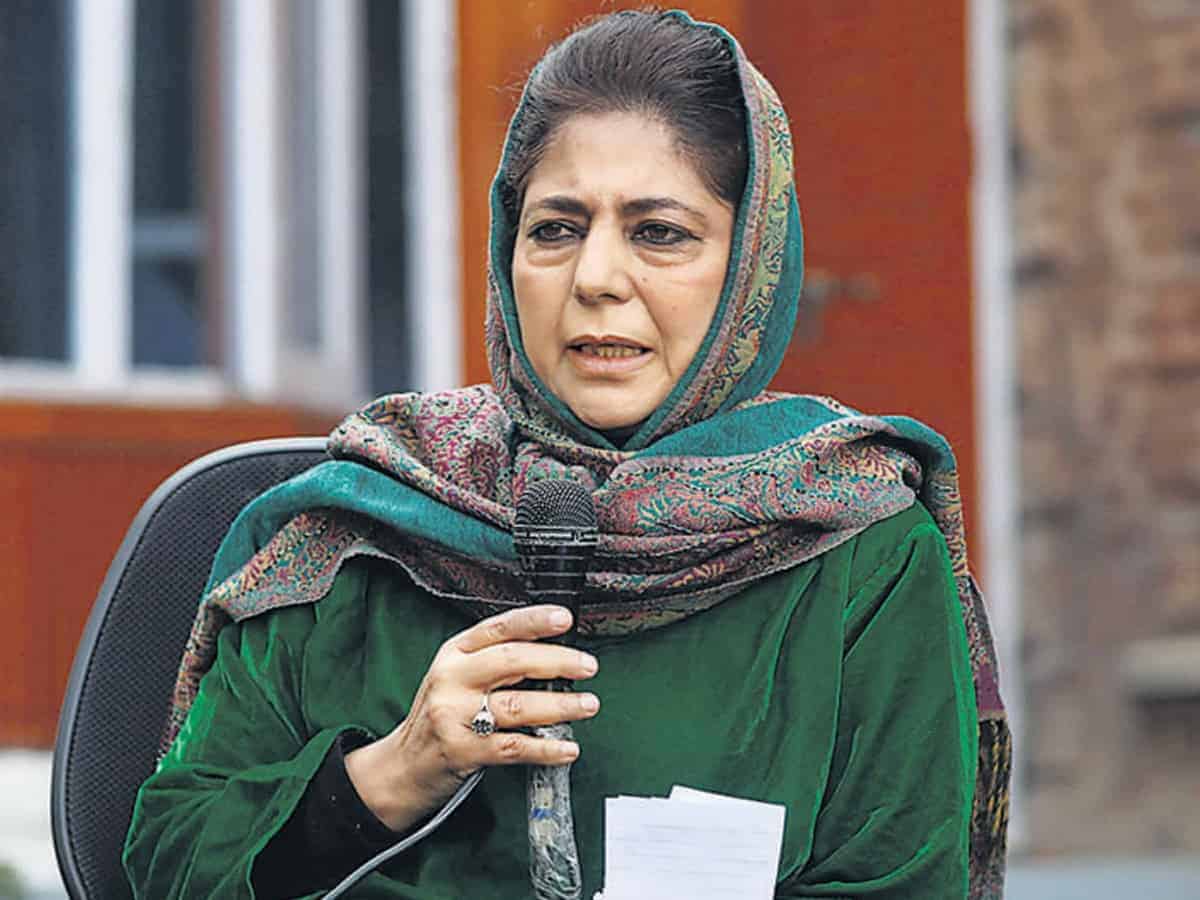 Mehbooba seeks all-party meet to oppose right to vote for non-locals