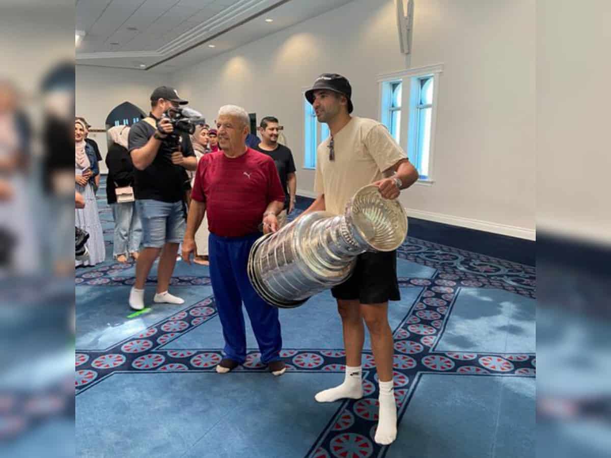Nazem Kadri brings Stanley Cup to hometown mosque