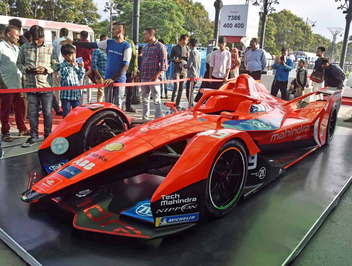 Formula E in Hyderabad: Confetti canons instead of Champagne for podium celebrations