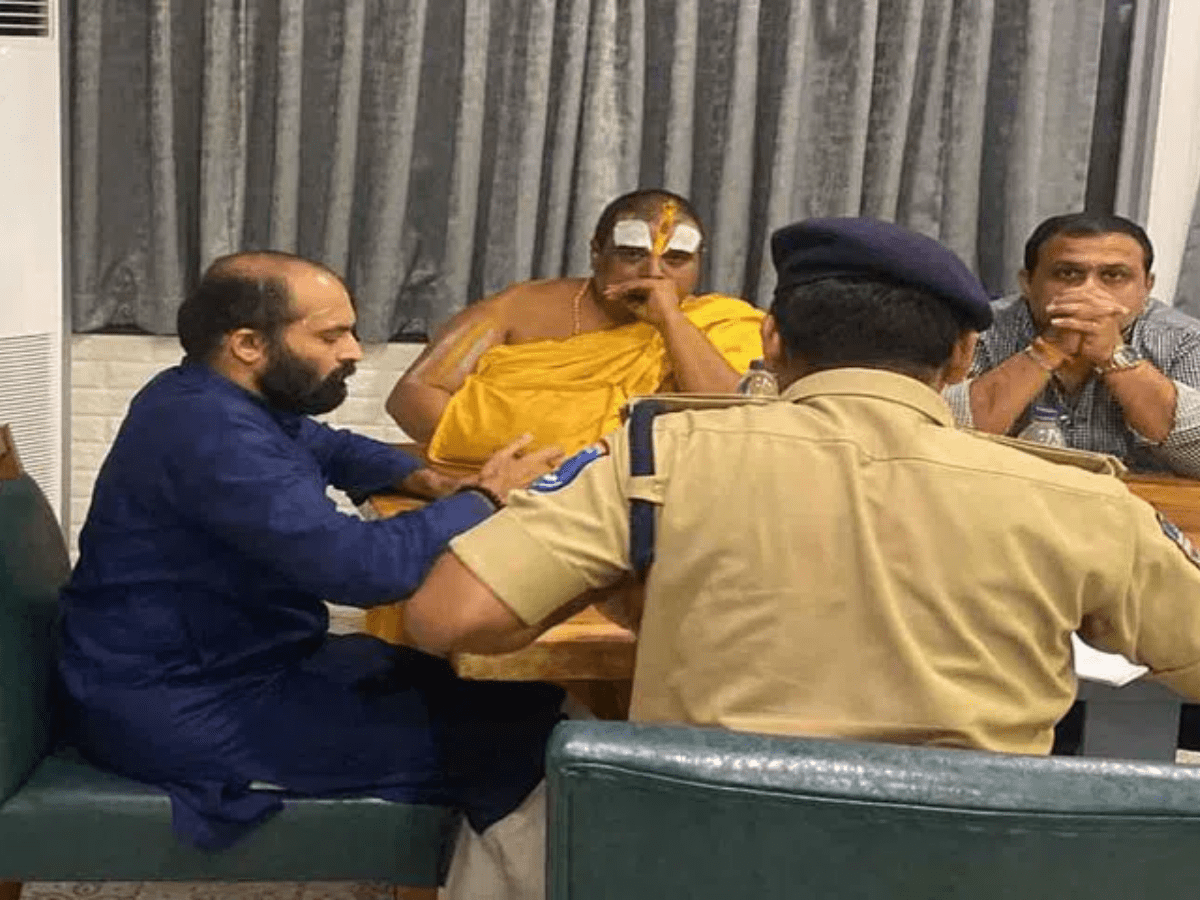 Hyderabad: 2 cases against BJP leader Nanda Kumar for cheating people