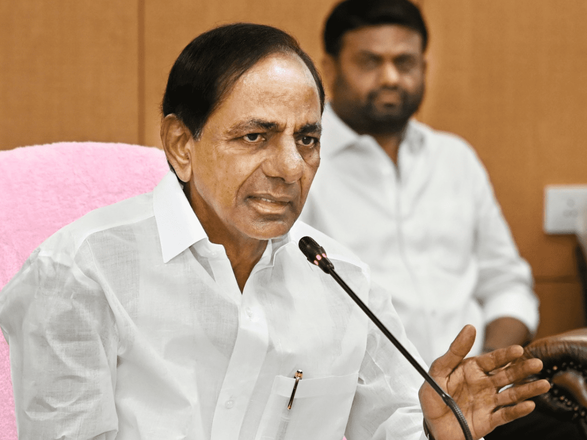 Telangana govt asks officials to expedite construction of houses for poor