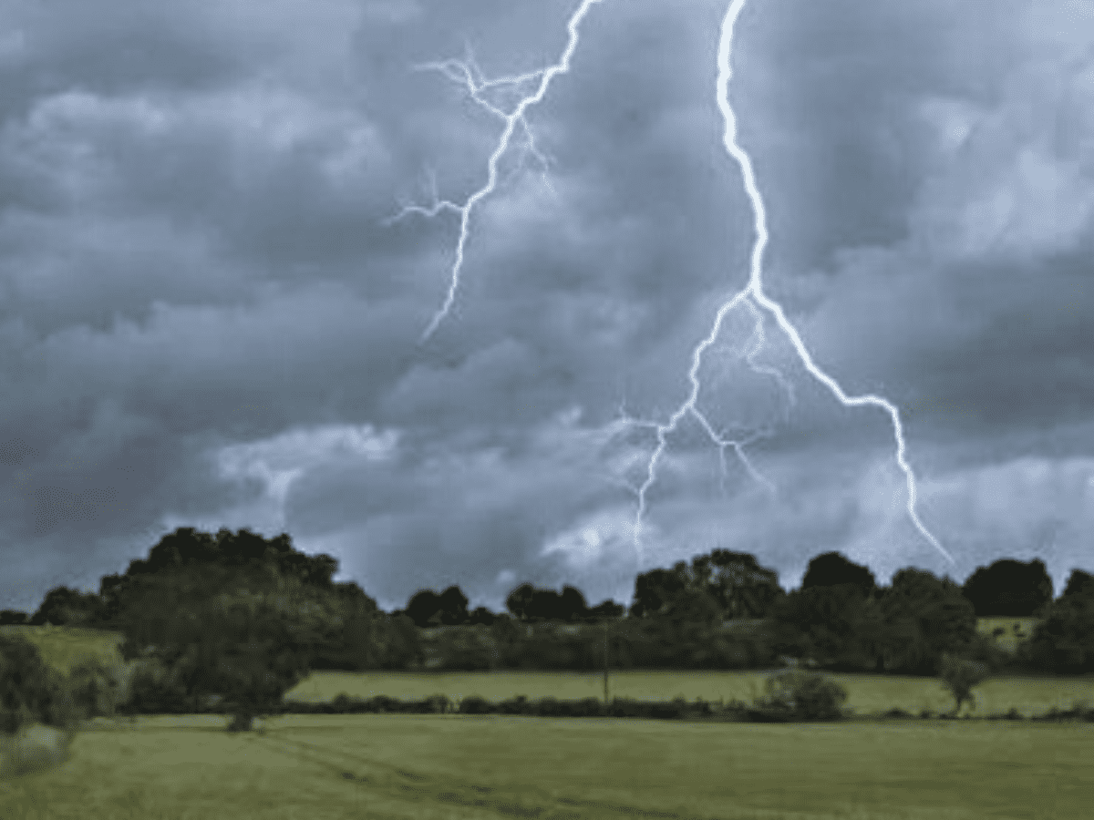 Hyderabad to get light thunderstorms; IMD issues warning