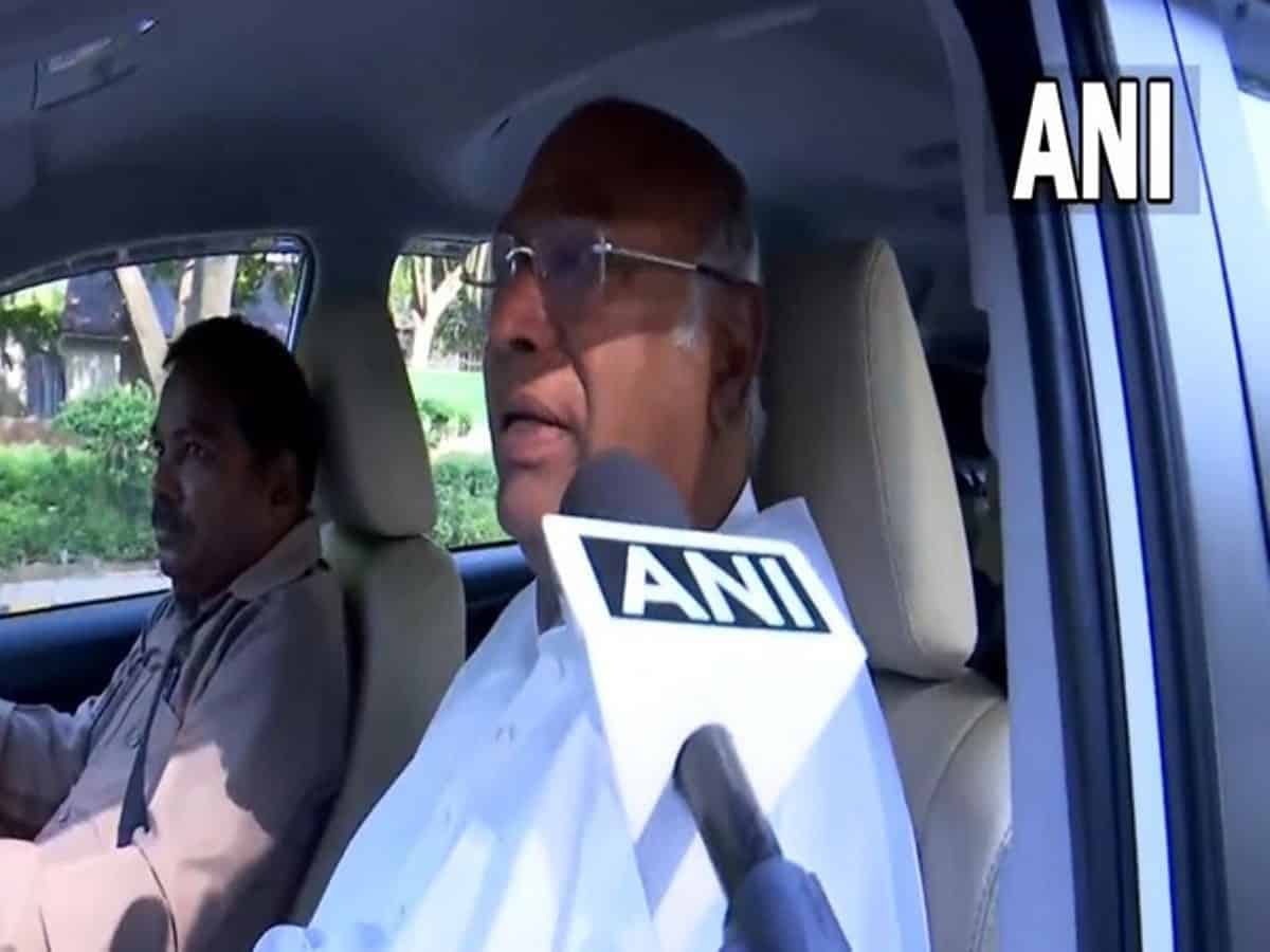 Congress chief Kharge, Venugopal to attend Oppn meeting in Patna