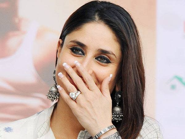 Alia Bhatt Wears 8 Ring For Ranbir Kapoor On Valentine's Day