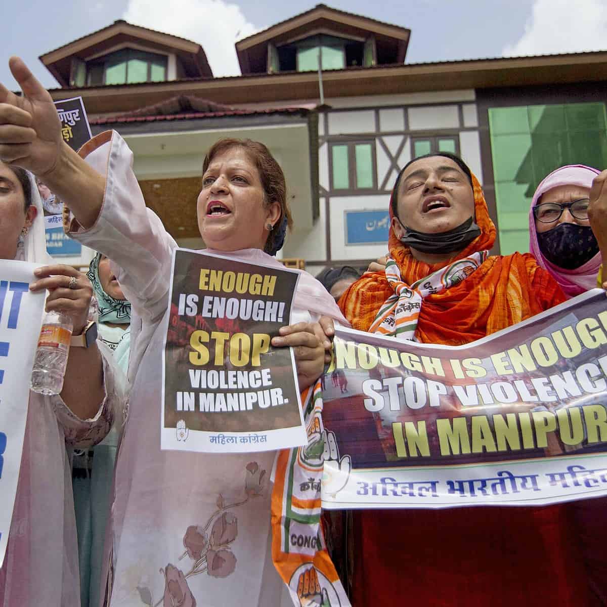 Kashmir: Congress activists protest against Manipur violence