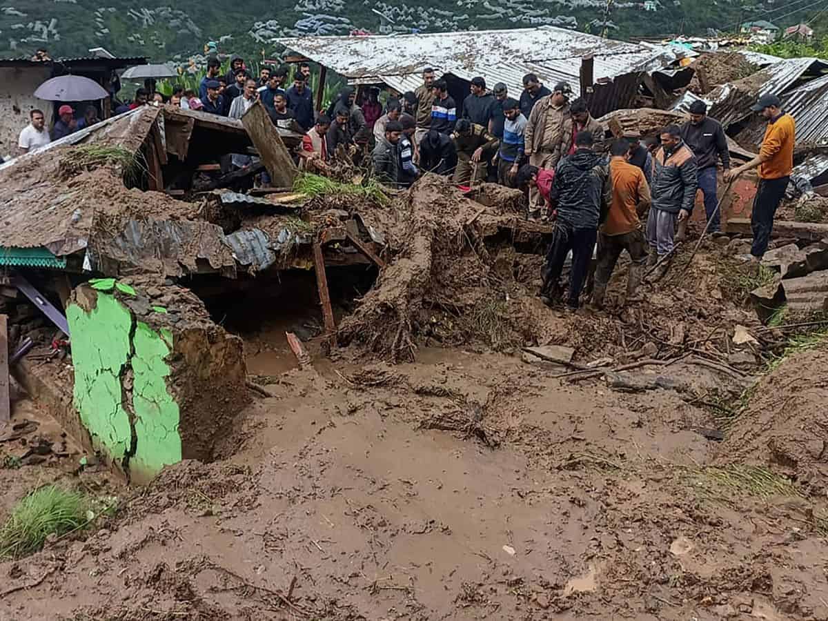 15 dead as heavy rains lash north India, rivers in spate