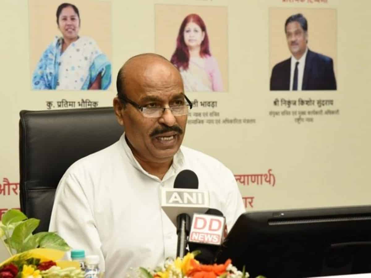 Govt set to announce India manual scavenging free by Aug - Vimarsana News