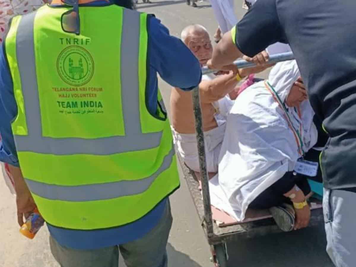 Peregrinos indios Haj a La Meca en medio del calor y las crecientes dificultades