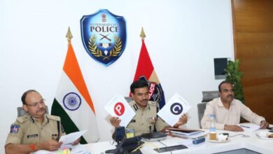 Hyderabad CP reviews arrangements for Ganesh Chaturthi festival
