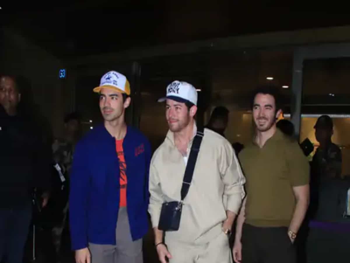 Nick Jonas with brothers Kevin, Joe arrive in Mumbai ahead of their 'Lollapalooza' show