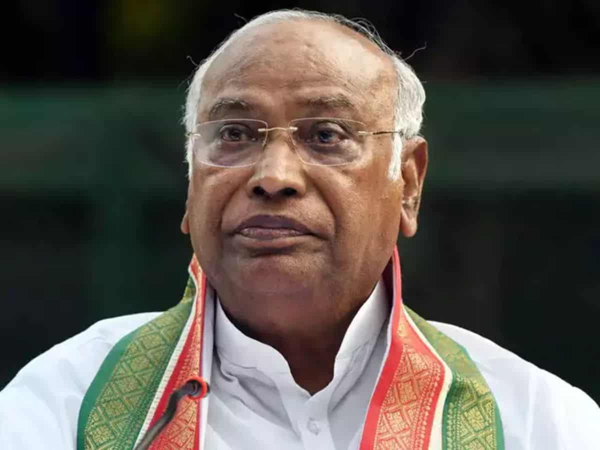If Modi returns to power, Constitution will be in danger: Kharge