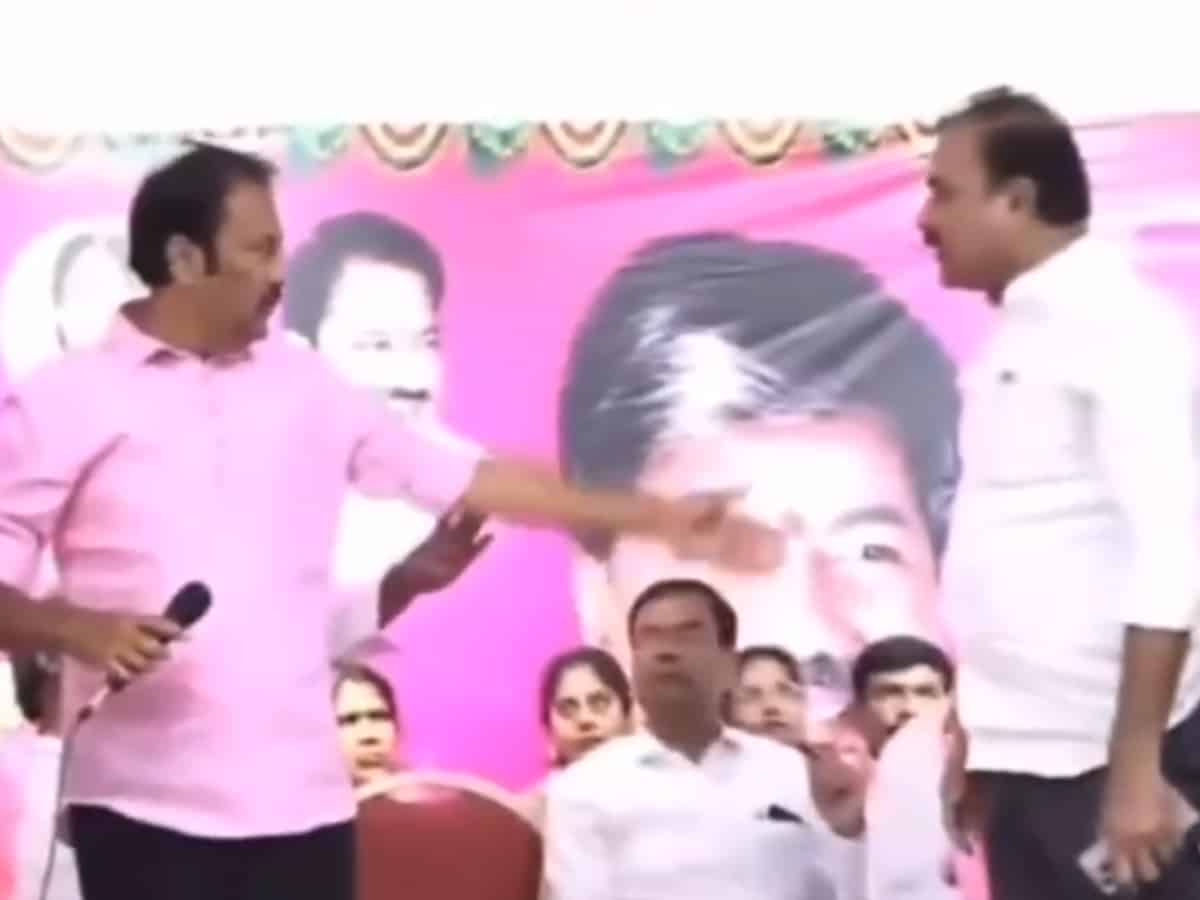 BRS leaders fight on stage ahead of KTR's speech in Secunderabad