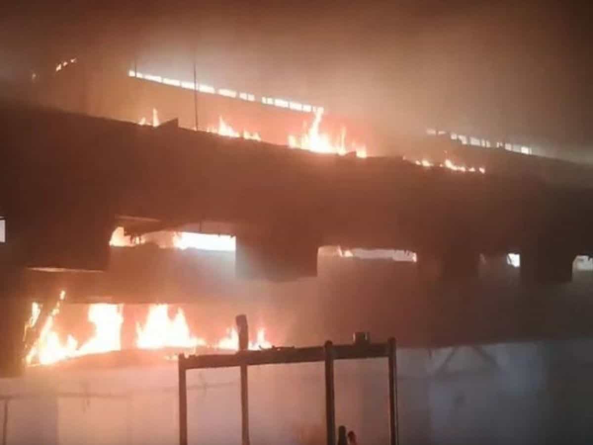 Fire breaks out in Haritha Kakatiya hotel- ANI