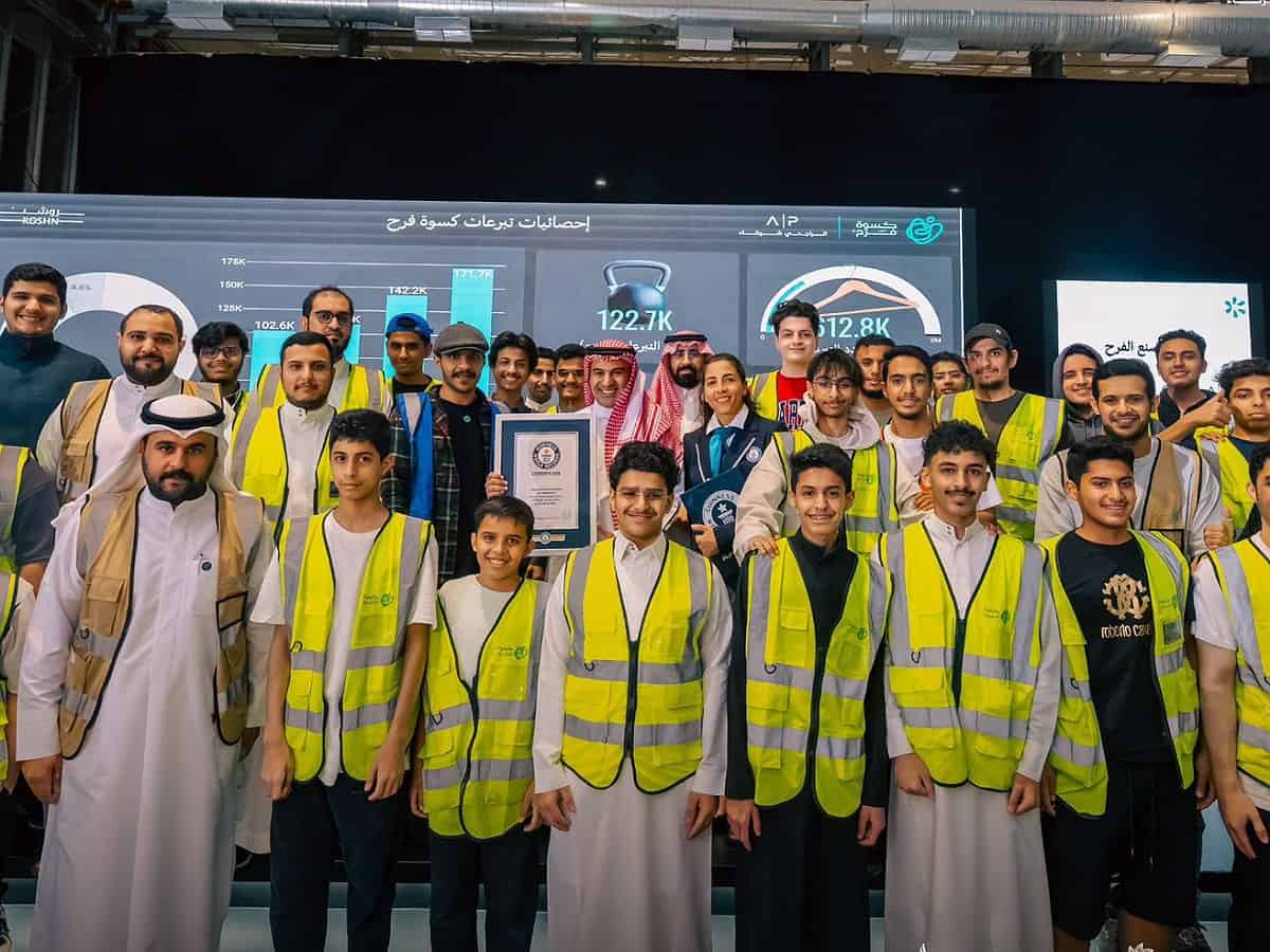 Video: Saudi Arabia breaks Guinness World Records for ‘largest donation of clothes’