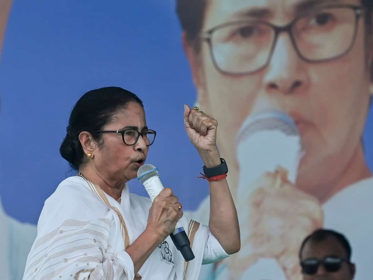 Central agencies asking TMC leaders to join BJP or face action: Mamata