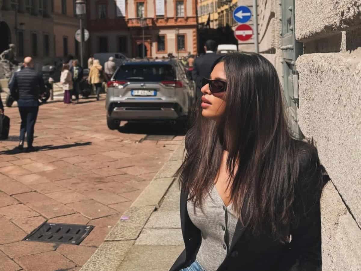 Suhana Khan soaks in the colours of Milan