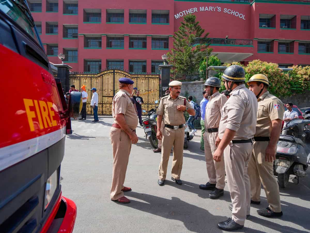 60 schools in Delhi receive bomb threats, search operation underway