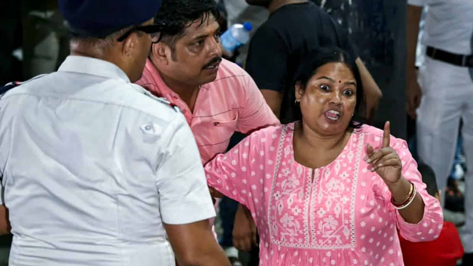 Kolkata Durga Puja Stampede: 12 Detained, Including Organisers