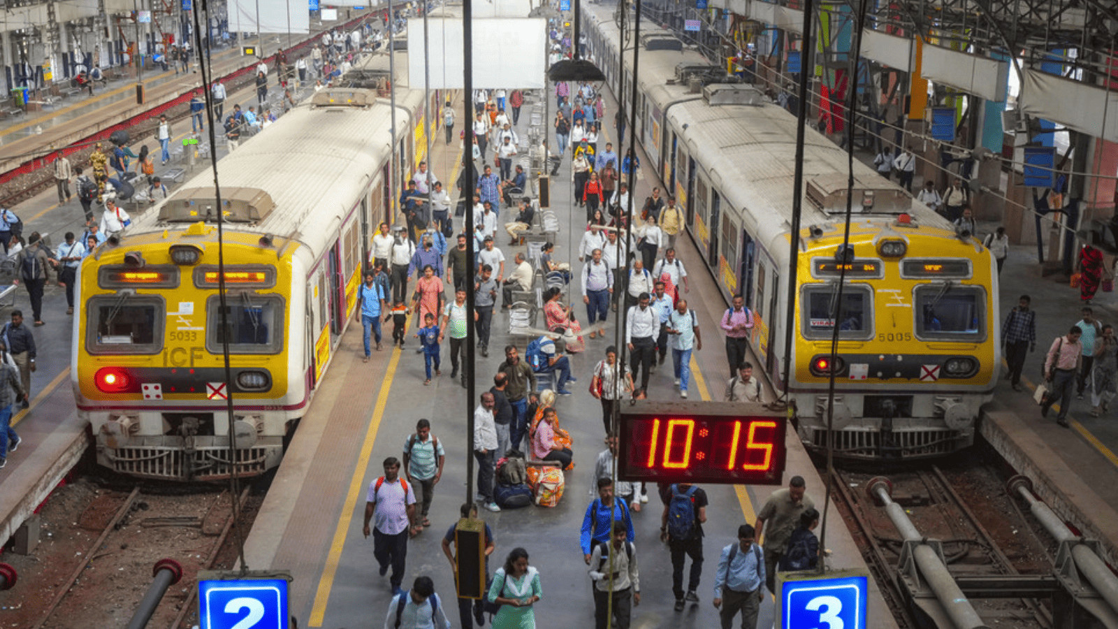Use earphones or be penalised: Rlys to spread mobile awareness