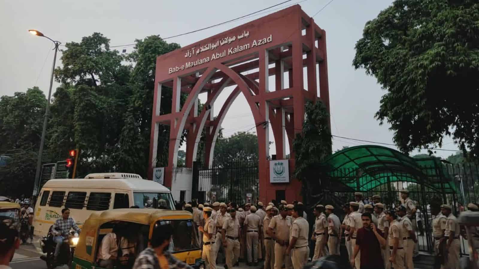 A week into protests, Jamia takes steps to resolve issues